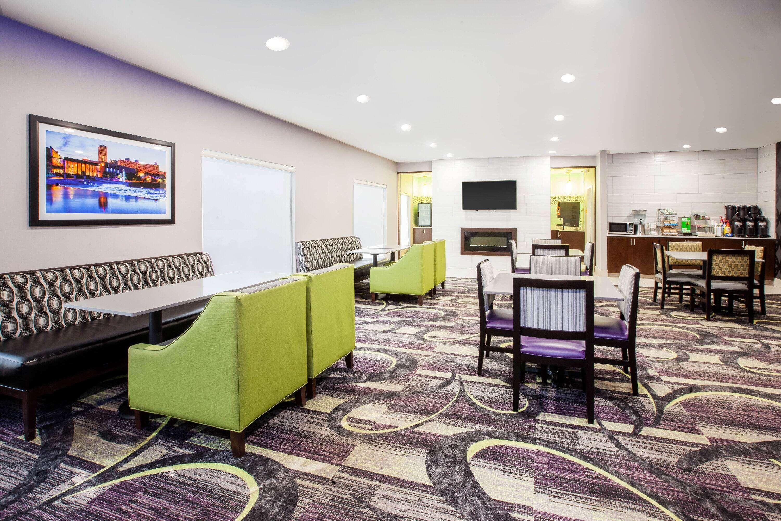 La Quinta Inn And Suites By Wyndham Elkhart Buitenkant foto