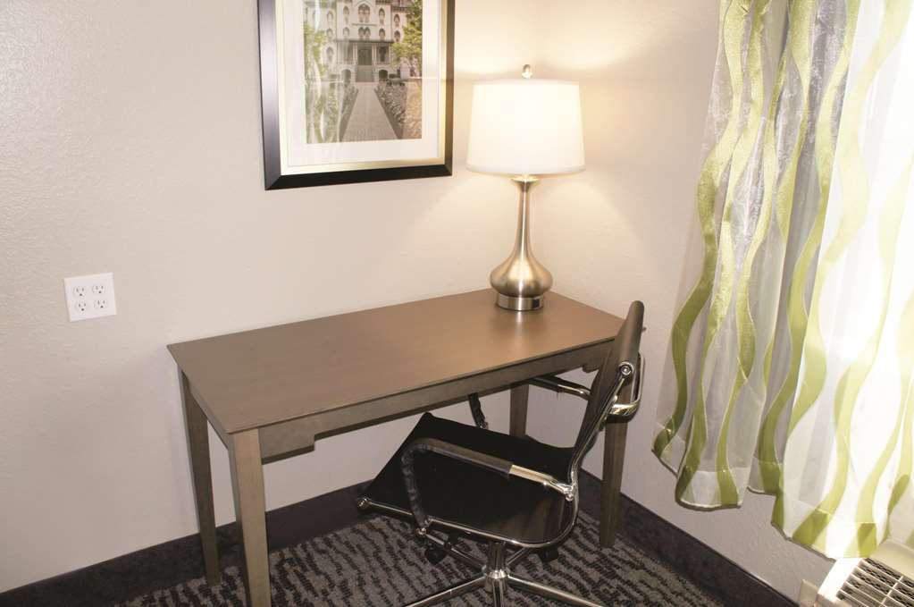 La Quinta Inn And Suites By Wyndham Elkhart Kamer foto